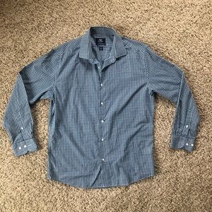 Dockers Men's Fitted Button Up Dress Shirt Size Medium 15/15-1/2